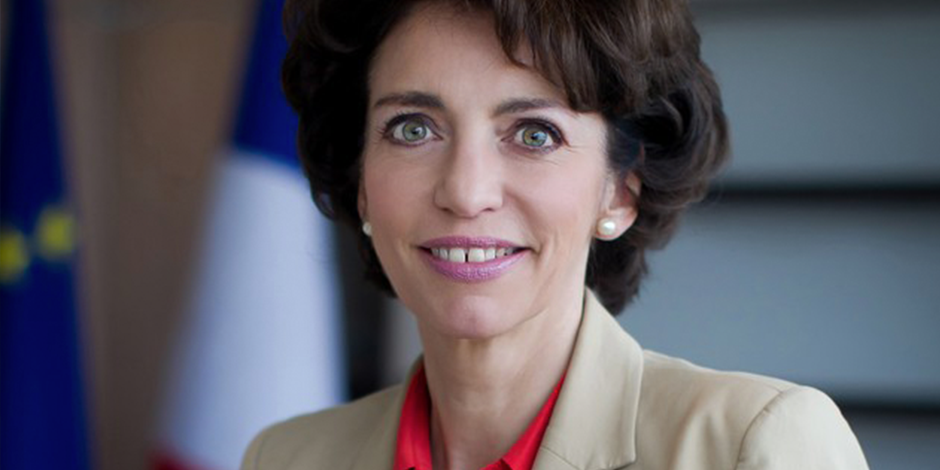 Marisol Touraine Portrait Ministre Santé Weeklysanté Calendovia