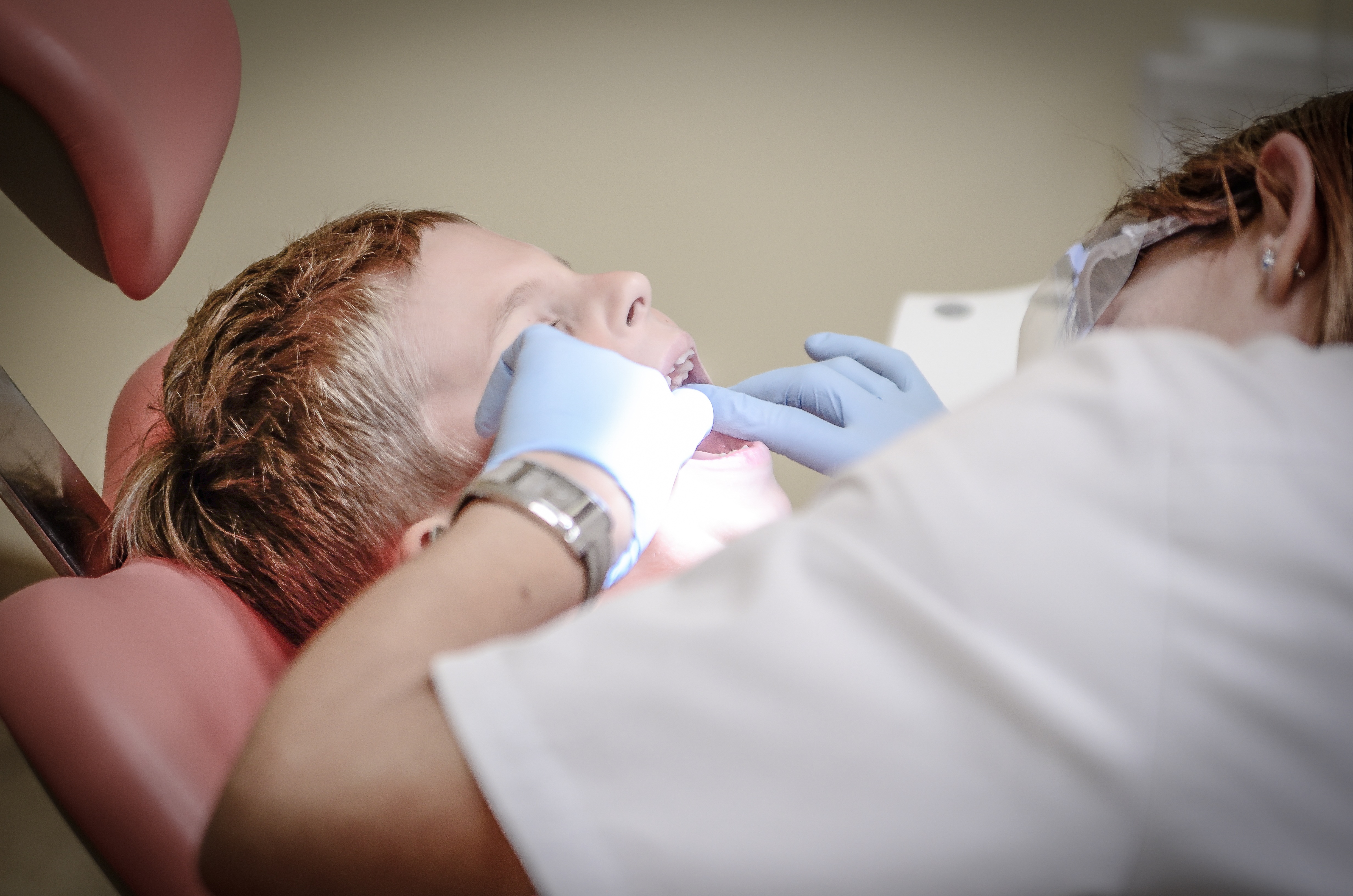 Consultation dentiste carie dents enfant blog Calendovia
